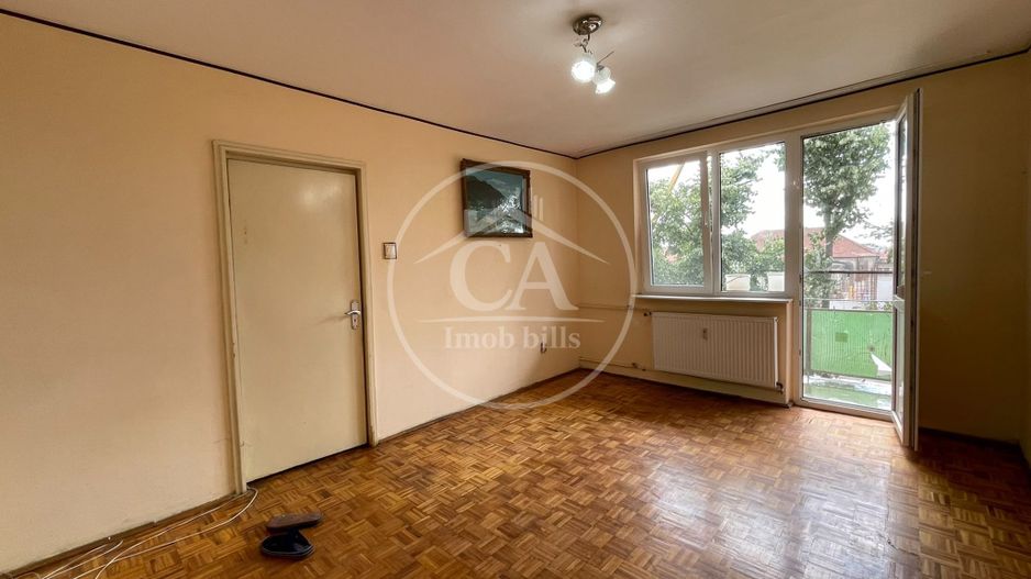Apartament de vânzare cu 2 camere în zona Rogerius, Oradea - Poză 2