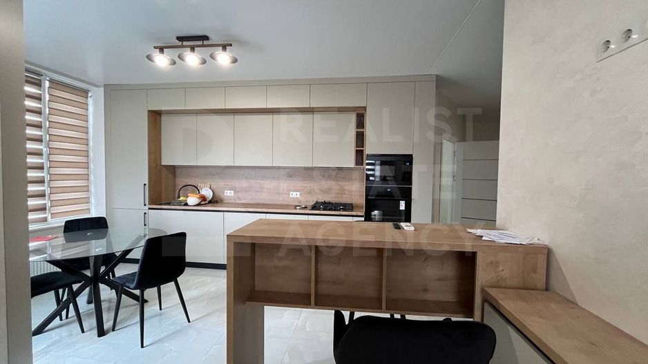 Chirie apartament, 3 camere, str. Avram Iancu, Centru - Poză 2