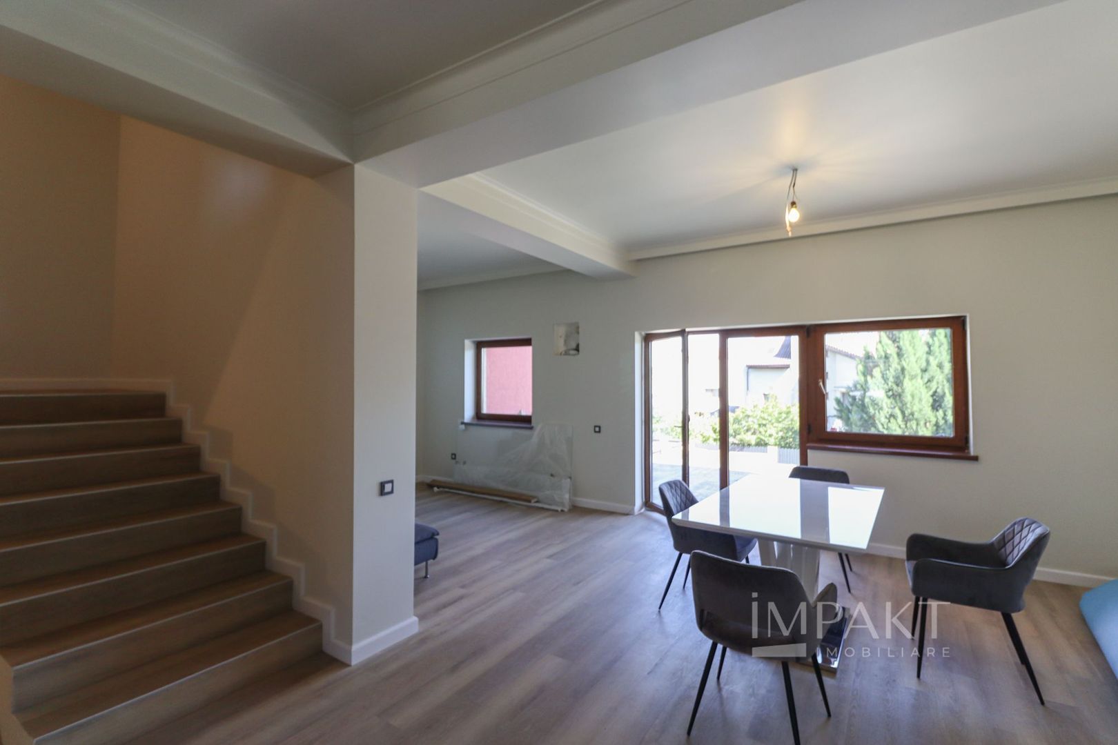 Duplex cu 8 camere in cartierul Buna-Ziua, teren 500 m2 ! - Poză 19