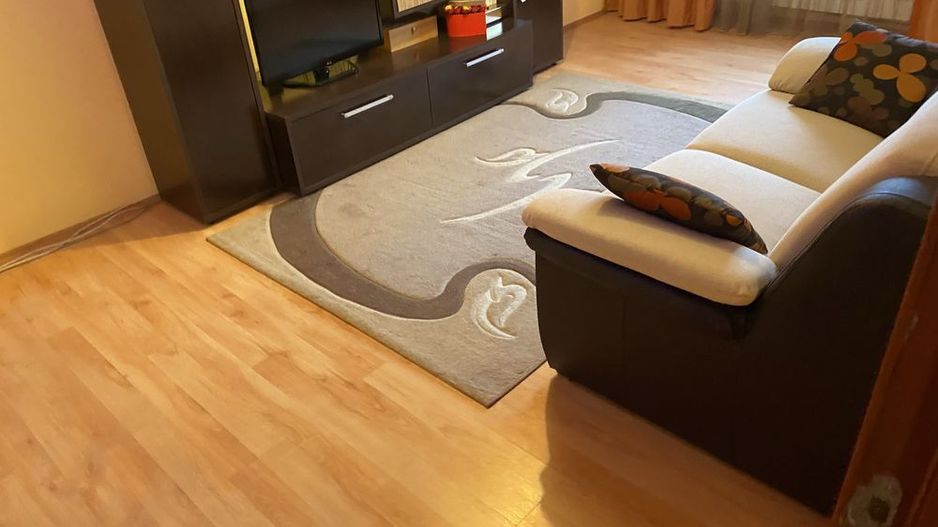 Inchiriere apartament 3 camere str Luica - Poză 2