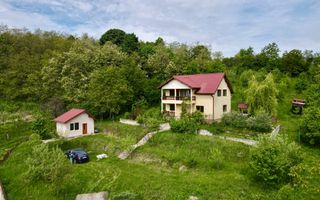 Oază de liniște și confort la poalele pădurii – Casa ta de vis! - Poză 1