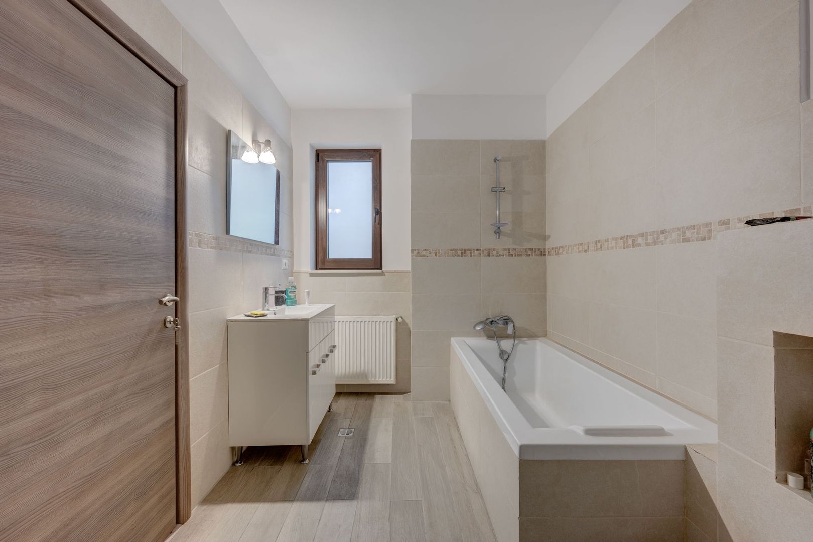 3 Camere Ultracentral Cismigiu Berzei  Renovat Mobilat Utilat complet - Poză 4