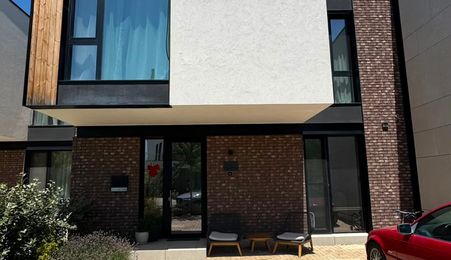 Amber Forest | Vilă 4 camere | Grădină | 2 Parcări | 1.499 €