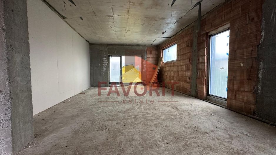 Duplex | Parter + Etaj | Toate utilitatile | Curte generoasa | Garaj | - Poză 3