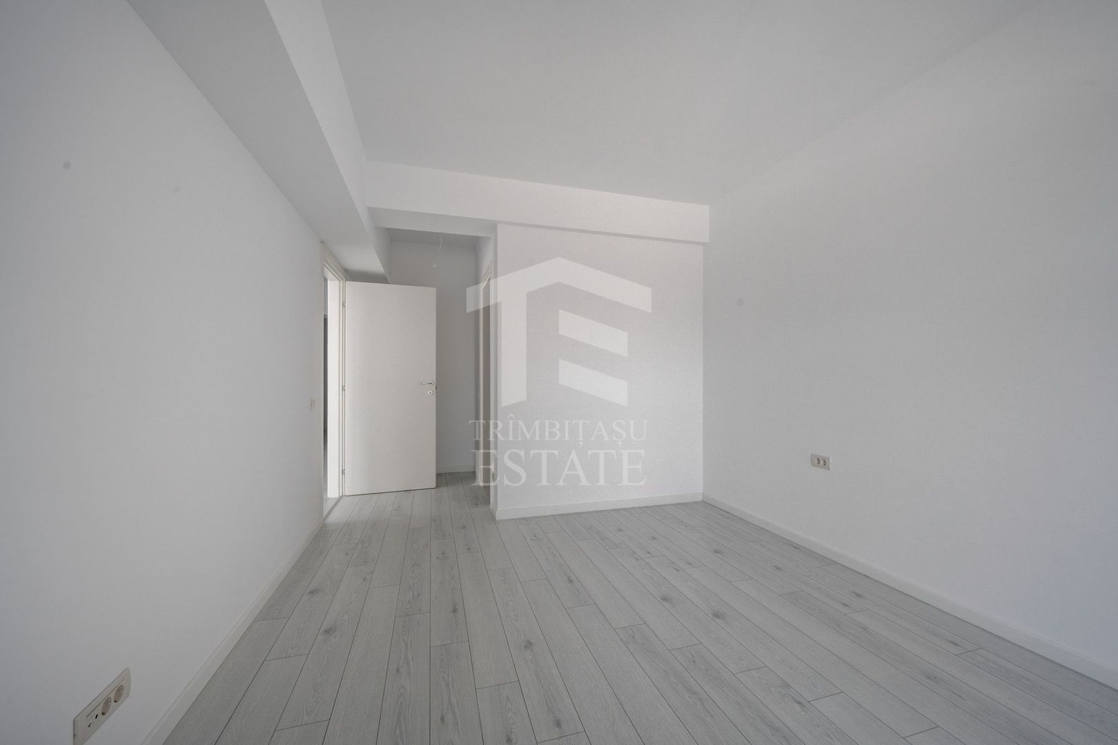 3 CAMERE VEDERE SUPERBA SPRE LAC BLOC NOU FINALIZAT TERASA GENEROASA - Poză 12