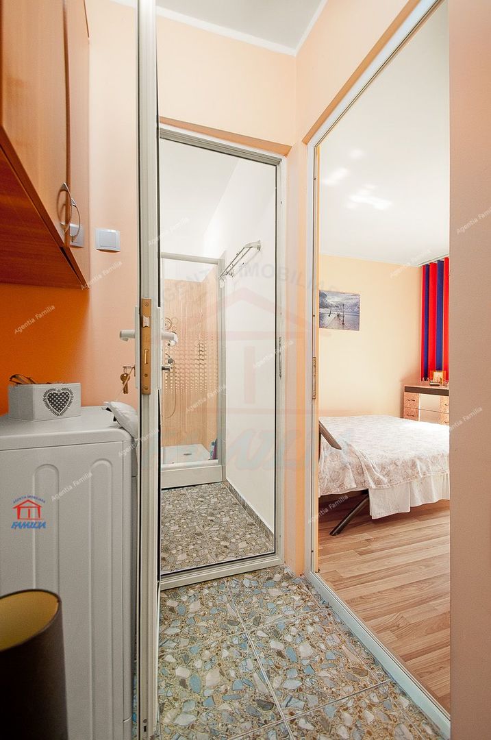 52500 Euro negociabil, trei camere renovat, mobilat si utilat, Micro 2 - Poză 12