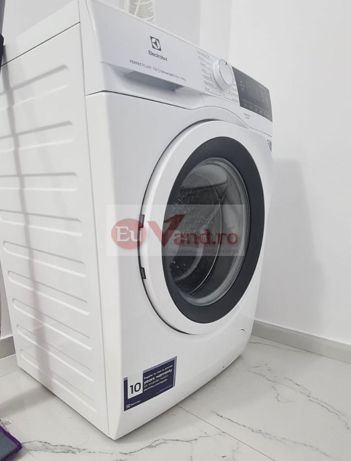 De vanzare apartament cu 2 camere Micro 17, bloc Roka - Poză 5