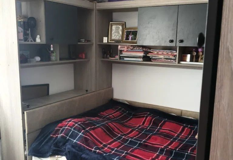 Apartament 3 camere de vanzare Drumul Taberei - Poză 2