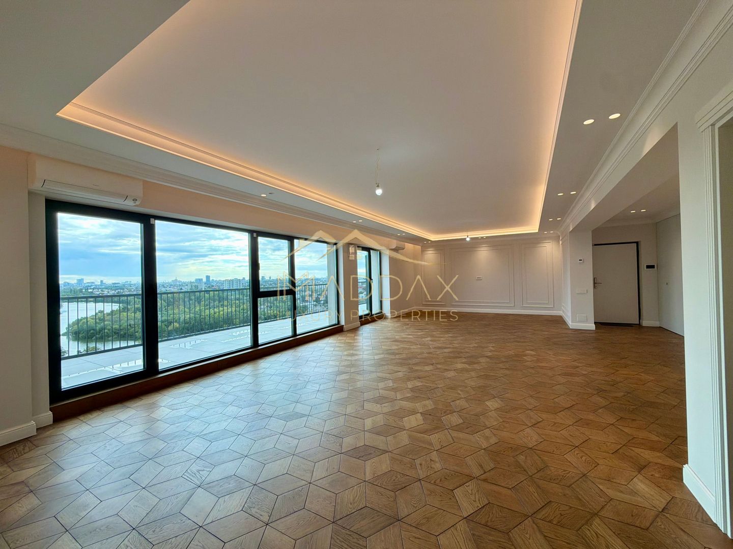 Penthouse cu 4 camere // terasă 70 mp / 200 mp / 3 parking / Straulesti - Poză 22