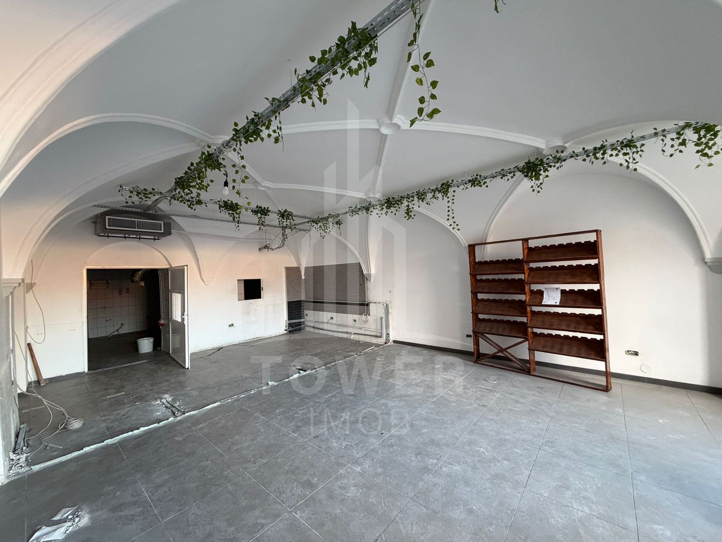 Spațiu comercial ULTRACENTRAL de închiriat – 195 mp - Poză 2