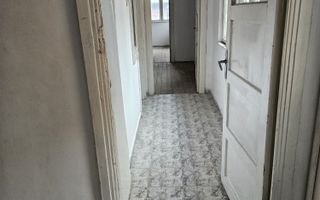 Casa "TEBO",  pozitie facila, perspectiva de renovare/dezvoltare - Poză 8