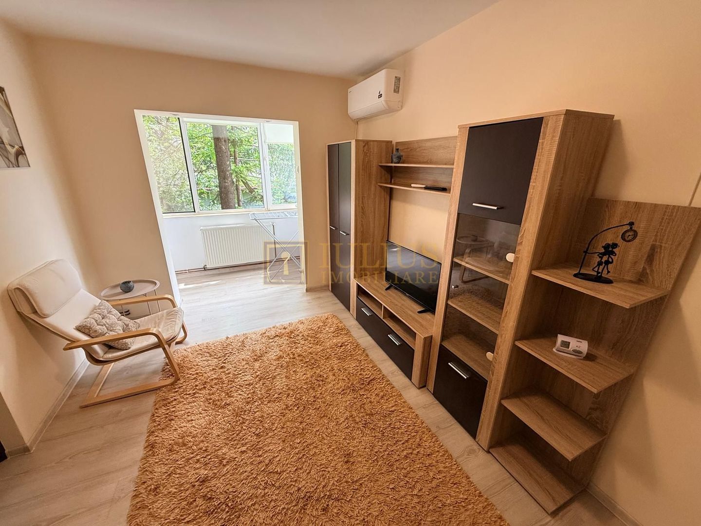 2 camere| Dacia-la 8 minute de Iulius Mall| centrala proprie| apartament frumos| - Poză 8