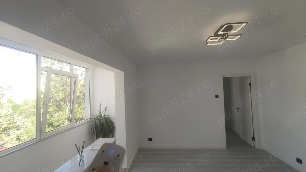 Vanzare apartament 3 camere Titan-Postavarului. RENOVAT TOTAL - Poză 1