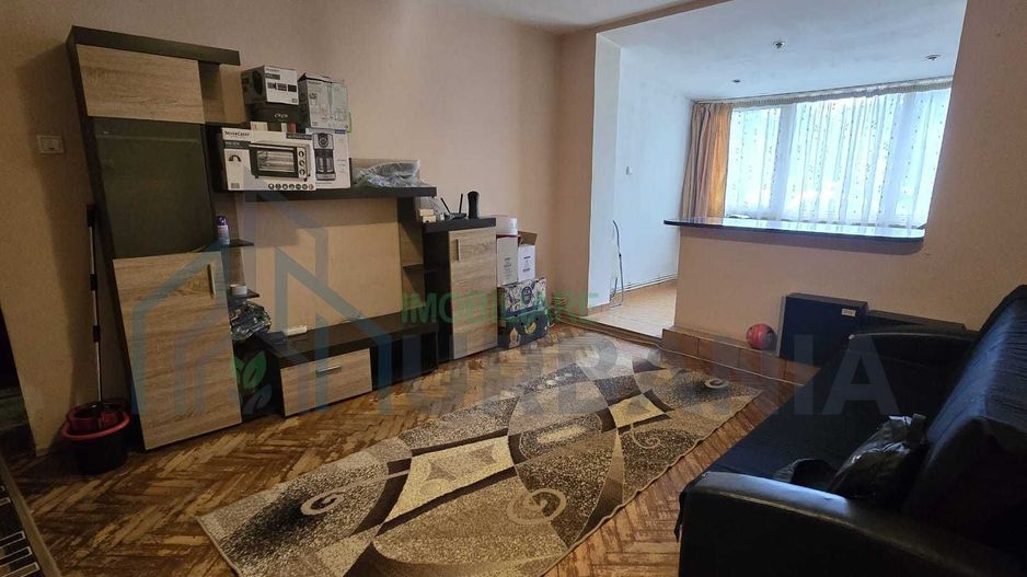 Închiriez apartament 2 camercamere semideomande - Poză 3