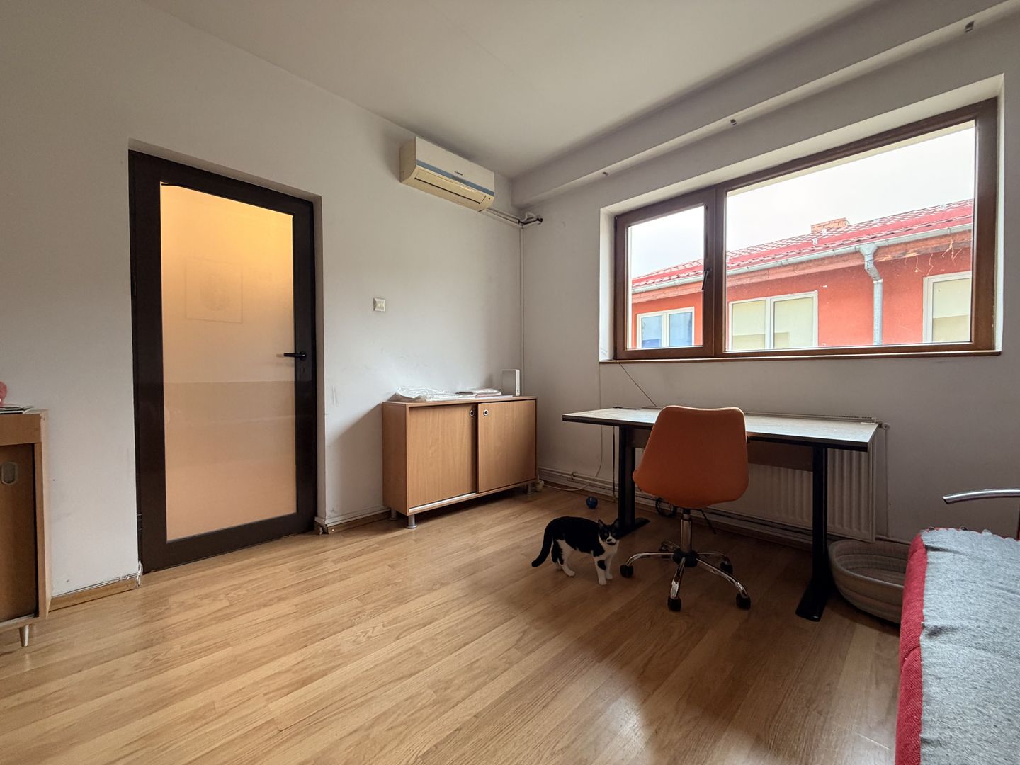 SPATIU BIROURI | ATELIER | SHOWROOM | 200MP - Poză 10