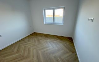 Apartament 3 Camere, et.1, 2 Băi și Balcon - Poză 3