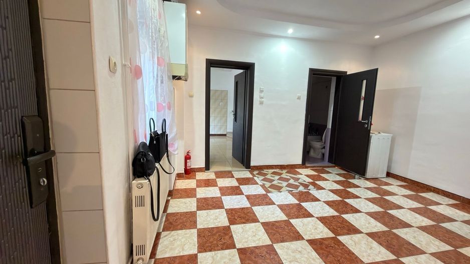 Casă cu 4 camere, 3 băi și curte | Vatra Luminoasă – Iancului - Poză 1