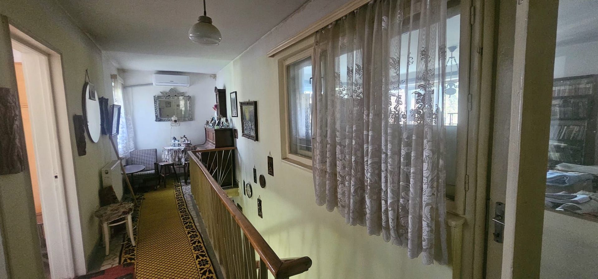De vanzare  -  Casa P+1E - Alea Trandafirilor - 220.000 euro - Poză 8