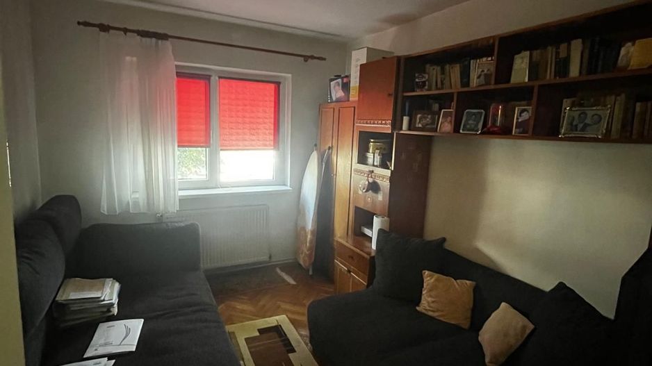 Apartament cu 4 camere, 80 mp utili la etajul 1 chiar in Calea Lipovei - Poză 14