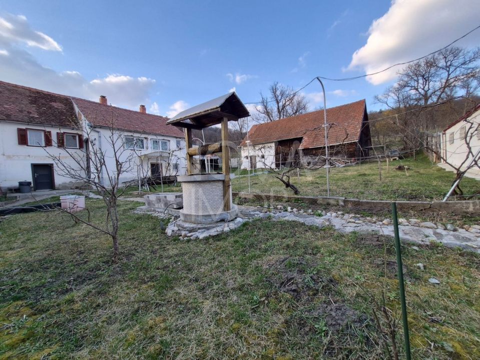 Casa individuala cu teren generos – 8.356 mp – Tichindeal, jud. Sibiu - Poză 16