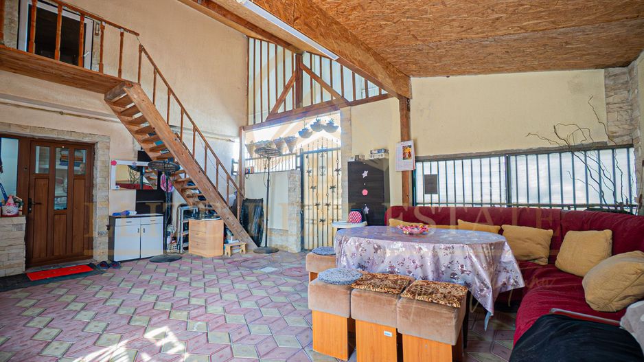 Casă cochetă în zona Anda |  Liniște, confort și intimitate - Poză 16