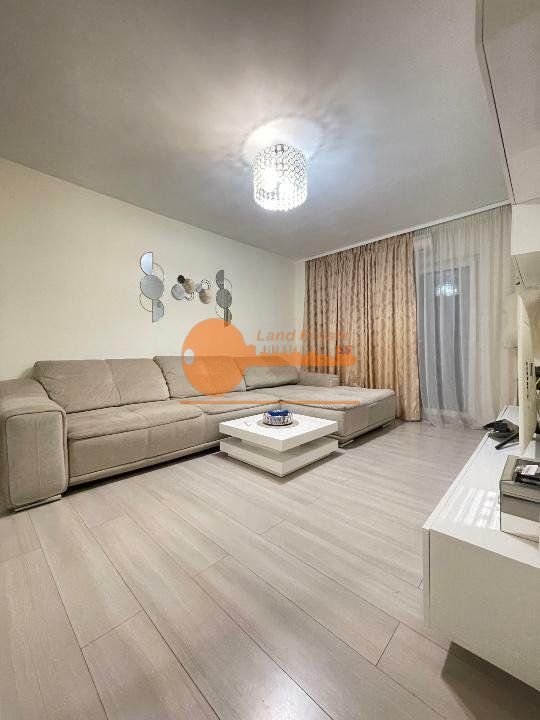Vanzare 3 camere Brancoveanu ( loc parcare si 2 statii de metrou ) NEGOCIABIL - Poză 2