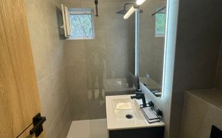 Apartament de 2 camere, 55mp,  decomandat, Zona Semi-Centrala - Poză 8