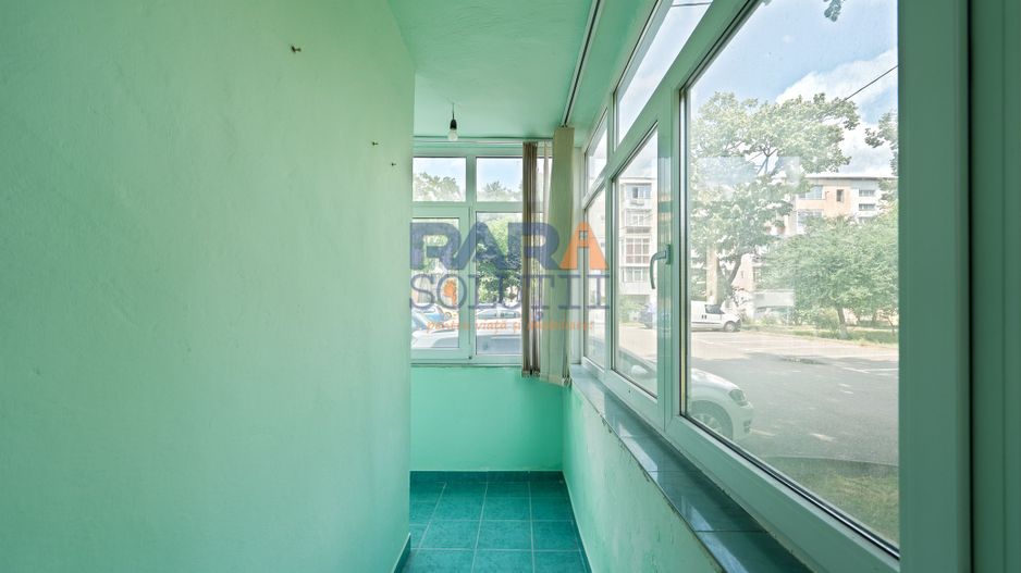 Apartament cu 3 camere, două băi, 77 mp - Poză 15