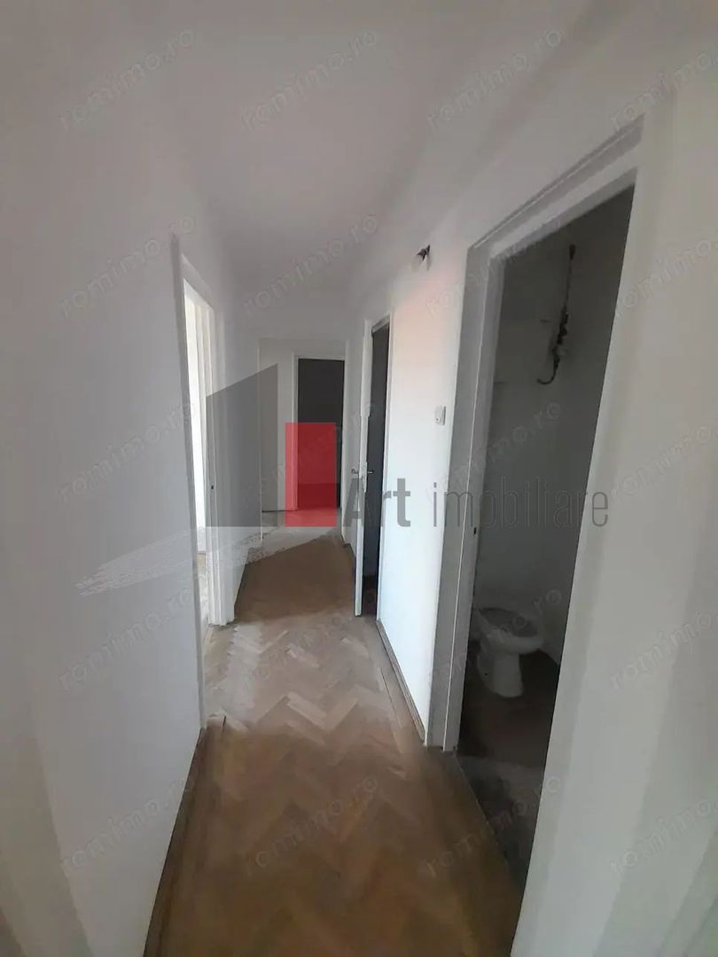 Apartament 4 camere Titan - Poză 2