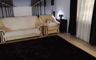 Vila 214mp, in Miroslava,zona 0,in centru la 200 m de Family Market! - Poză 2