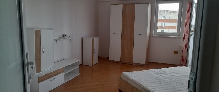 De vanzare apartament cu o cameră  str. Brăilei, et. 7, 58.000 euro - Poză 1