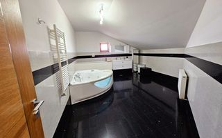 Casa 7 camere, garaj dublu, finisaje lux, 629 mp teren,zona Prefectura - Poză 23