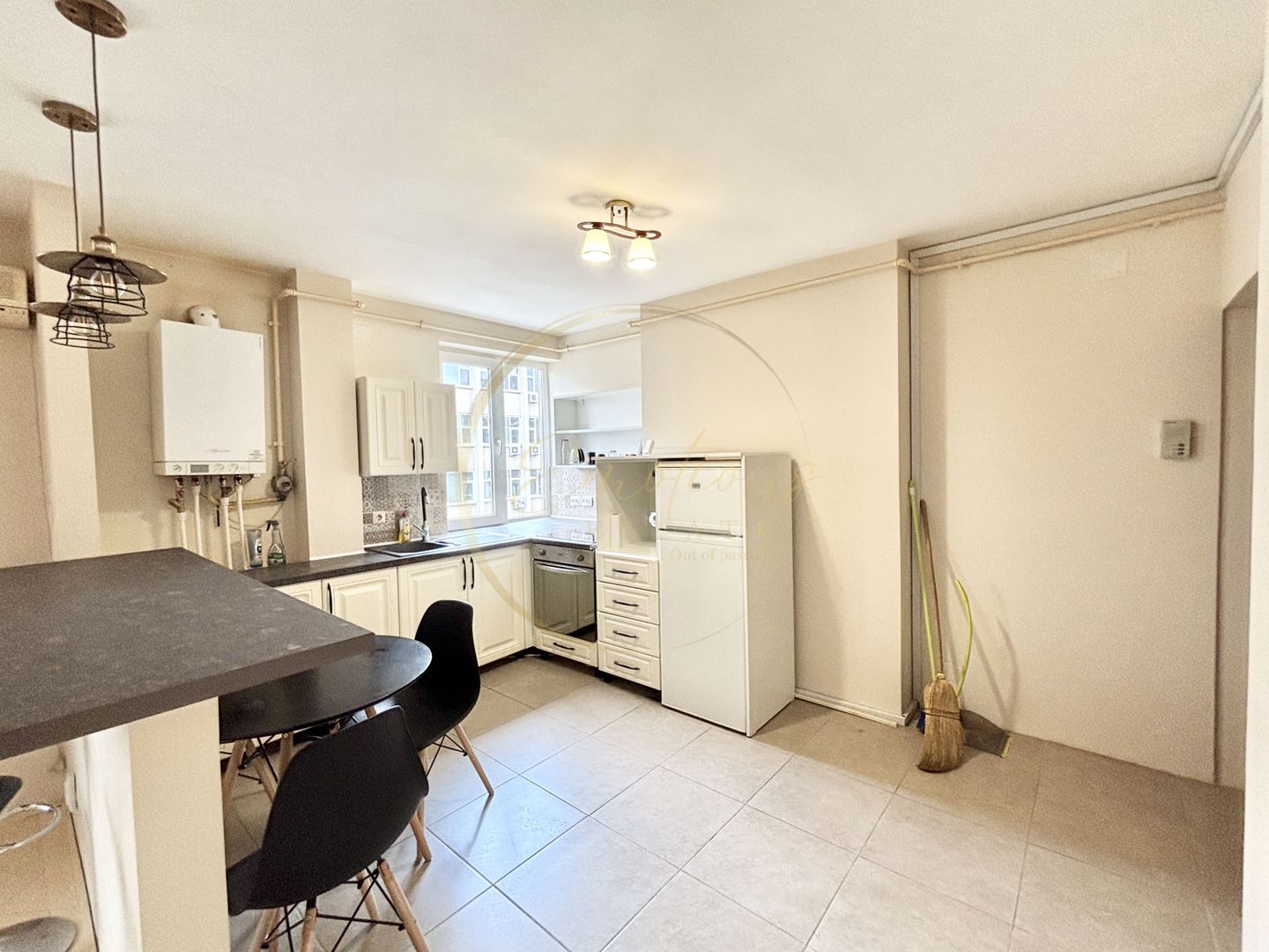 Apartament 2 camere - Ultracentral | Centrala proprie - Poză 5