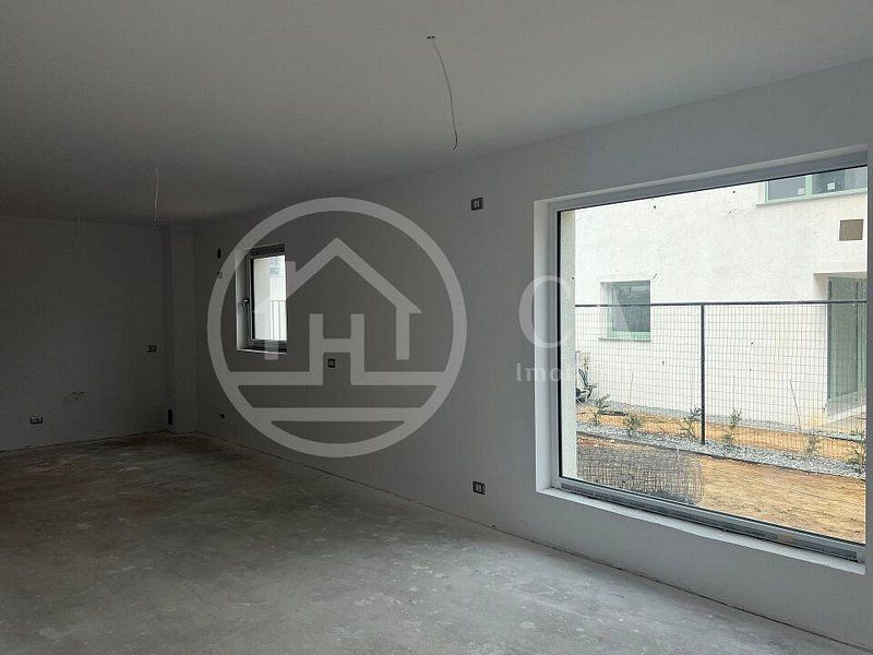Casa de vanzare tip duplex cu 5 camere in Paleu, Oradea - Poză 4