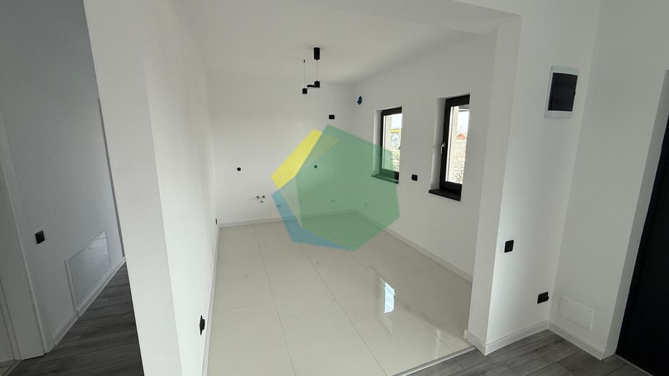 Vilă Premium cu 5 Camere în Tunari | Lângă Cosmopolis & Școala Mark T. - Poză 14
