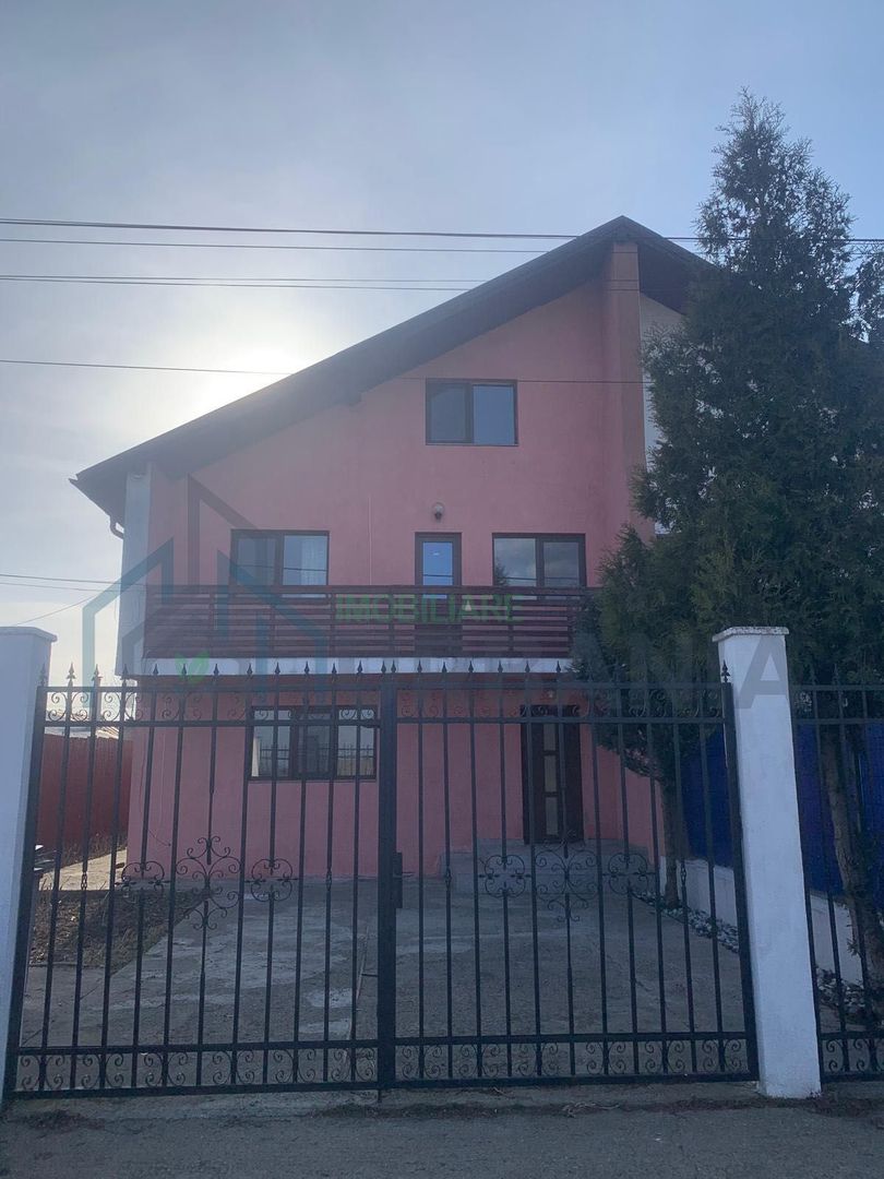 Închiriez Casă Tătărași - Poză 1