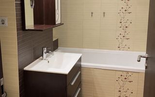 Apartament cu 3 camere in zona Gorjului - Poză 7
