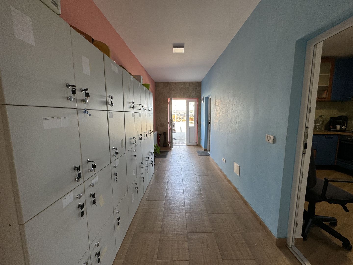 Spatiu industrial cu teren, hala, atelier, apartament, birou - Poză 14