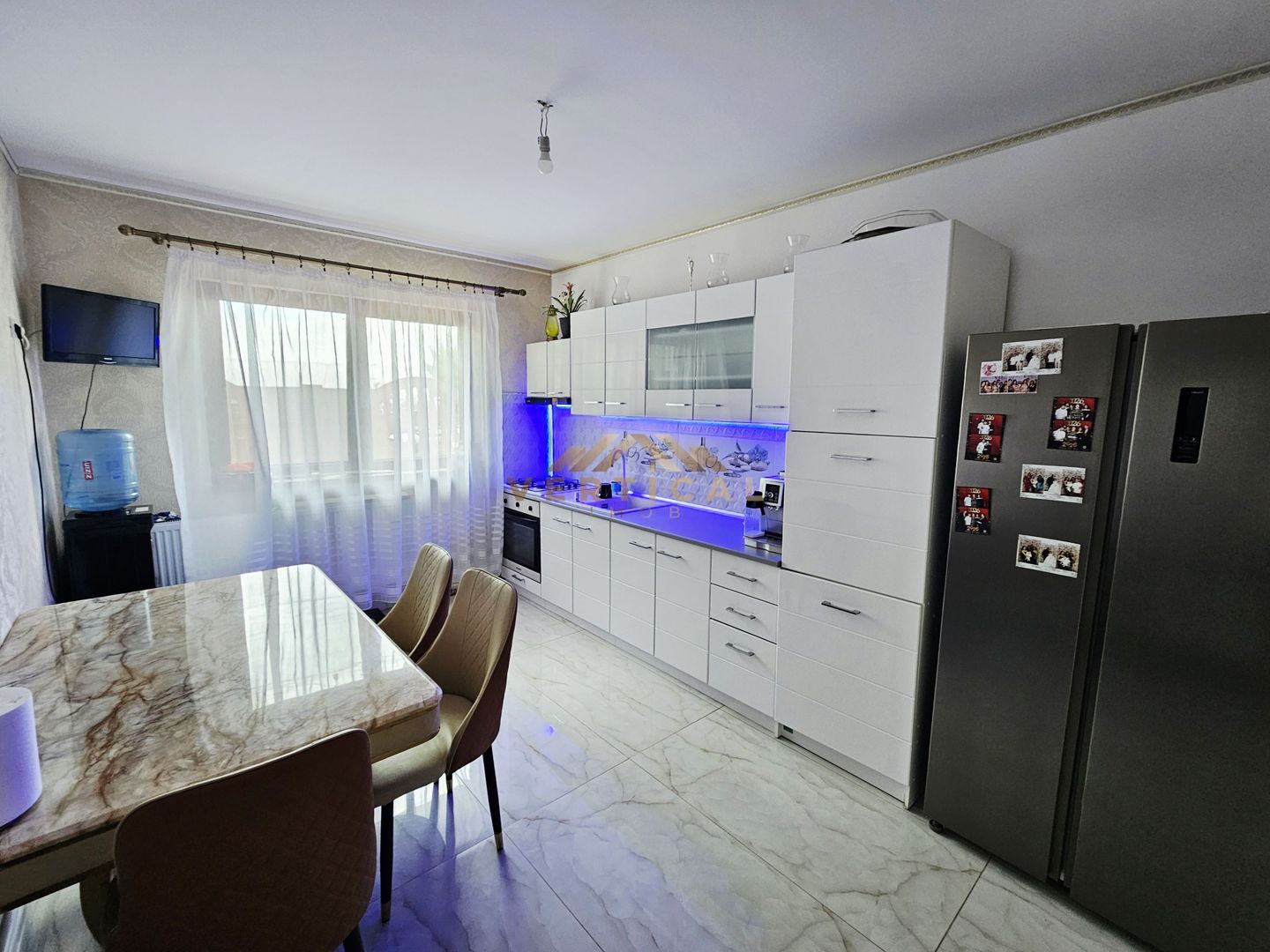 Vila 6 camere la intrare in Dobreni - Poză 13