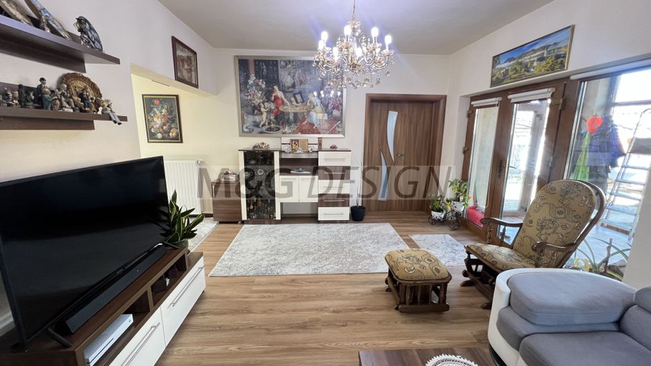 Casă individuală  Ghiroda – 5 camere, teren 506 mp - Poză 2