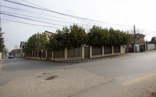 Vila cu 750 mp utili si teren de 1.480 mp in Erou Iancu Nicolae - Poză 46