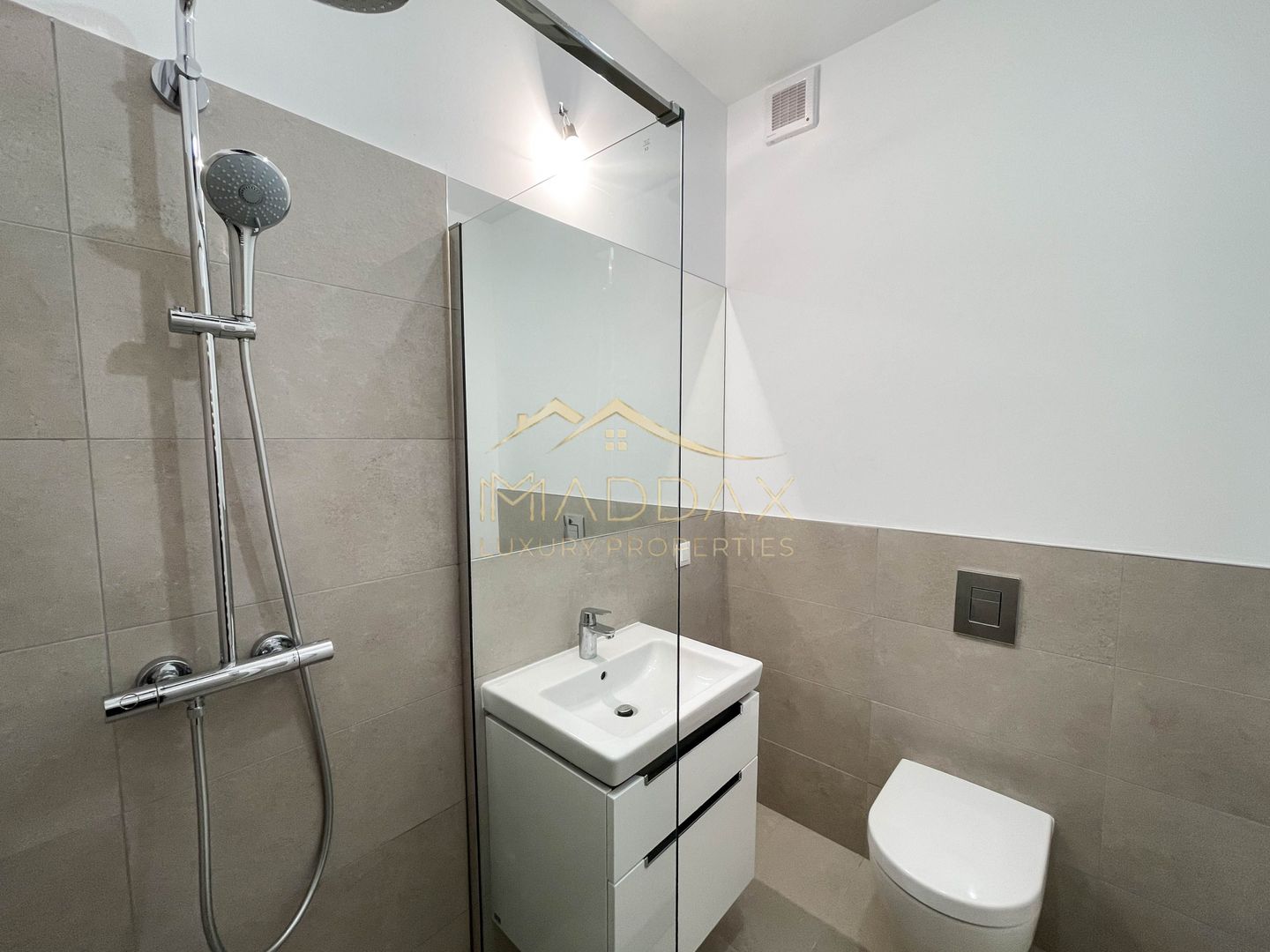 3 rooms apartment***148sqm***//65sqm garden // Baneasa - Poză 9