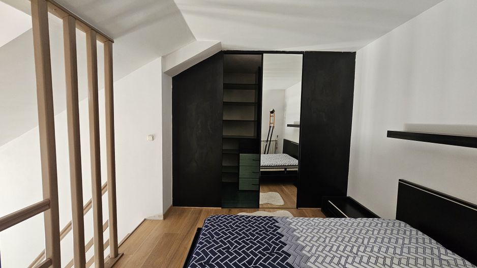 Vilă cu 7 camere în Faleză Nord – acces din 2 străzi/parcare în curte - Poză 8