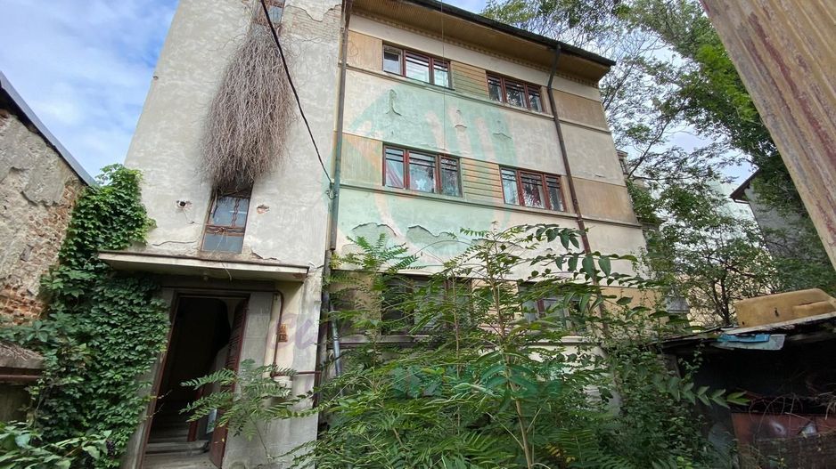 Doua imobile cu 7 apartamente ideale pentru investitie - Poză 1