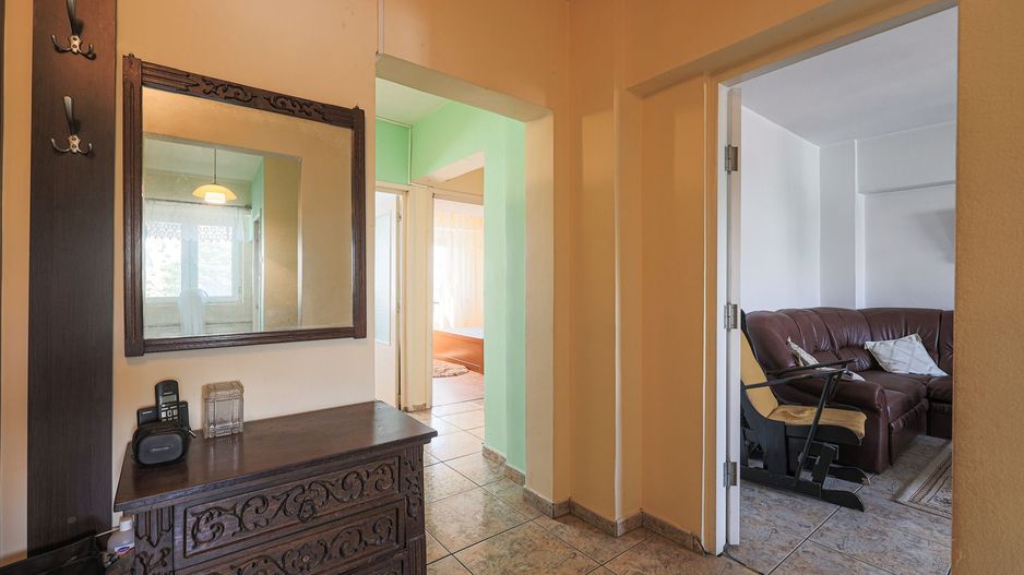 Rezervat Apartament decomandat cu 3 camere in zona spitalului - Poză 10