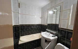 Apartament cu 3 camere  | 55 mp | Centru  |  Comison 0 - Poză 8