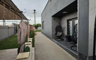 🏡✨ CASĂ PREMIUM  ȘENDRENI – 305 MP LOCUIBILI, TEREN 1.000 mp - Poză 17