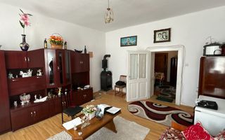 Doua case de vanzare 75 M² + curte 720 M² Piata Kalvin - Poză 7