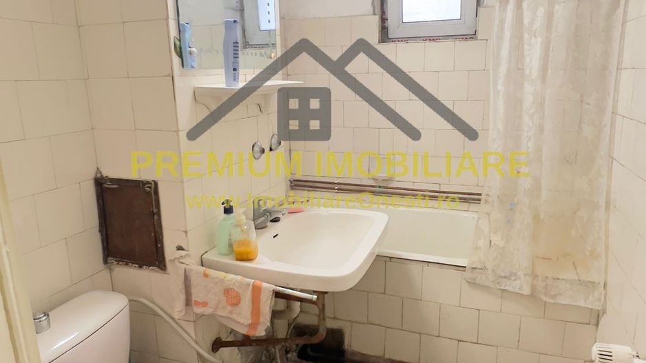 Apartament 2 camere la parter de vanzare - Poză 3