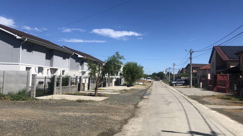 Teren  Sanandrei- zona str Lalelelor-1390 mp - Poză 4